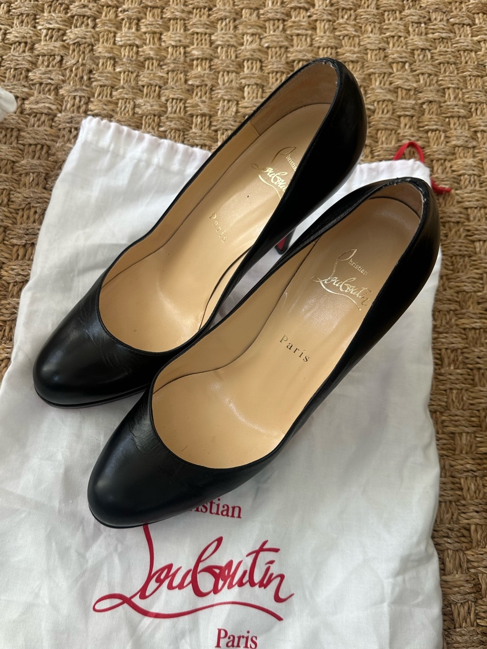 Christian Louboutin Black Pumps size 39